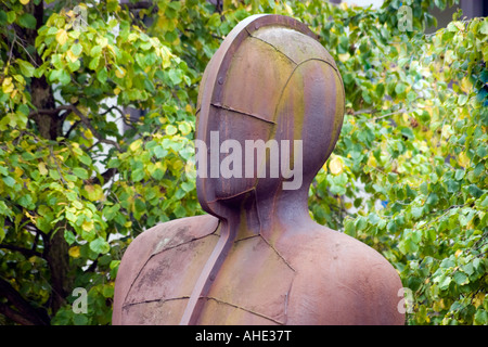 Detail der Gormleyss Iron Man Statue In Birmingham England Stockfoto