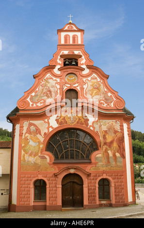 Die Heilig-Geist-Spitalkirche in Füssen Allgäu Bayern Deutschland Juli 2007 Stockfoto