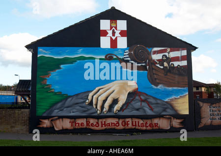 Loyalist rote Hand von Ulster Wandmalereien im Bereich niedriger Shankill Road West Belfast Nordirland Stockfoto