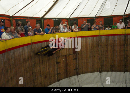 William Arne Motorcircus auf dem Markt von Kivik Stockfoto