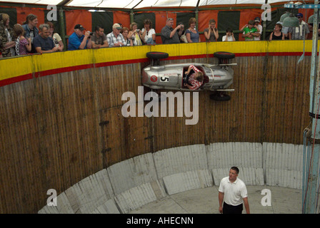 William Arne Motorcircus auf dem Markt von Kivik Stockfoto