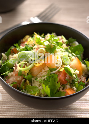Eine Schüssel mit Taboulé redaktionelle vegetarisch Stockfoto