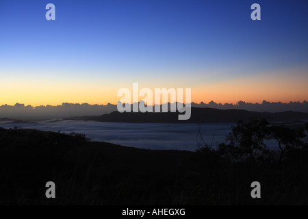 Sonnenaufgang am Hluhluwe Imfolozis Hilltop camp Stockfoto