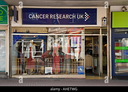 Cancer Research UK Shop in Dudley Stockfoto