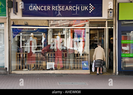 Cancer Research UK Shop in Dudley Stockfoto