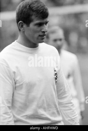 Fußball, Bundesliga, 1966/1967, Stadion an der Gruenwalder Street, FC Bayern München gegen Borussia Mönchengladbach 4:3, Fußballspieler, Porträt von Jupp Heynckes (Mönchengladbach) Stockfoto