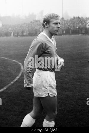 Fußball, Bundesliga, 1966/1967, Borussia Moenchengladbach vs. 1860 München 2:3, Boekelberg Stadion, Fußballspieler, Porträt von Hans Kueppers (Muenchen) Stockfoto