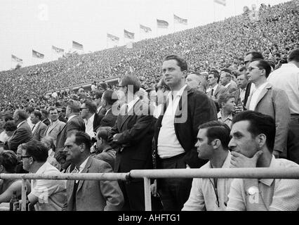 internationale Fußballspiel, 1968, Niedersachsen-Stadion in Hannover, Deutschland gegen England 1:0, Zuschauern ausverkaufte Stadion Stockfoto