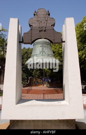 Replik der Glocke von Dolores, Placita de Dolores, El Pueblo de Los Angeles, Los Angeles, Kalifornien Stockfoto