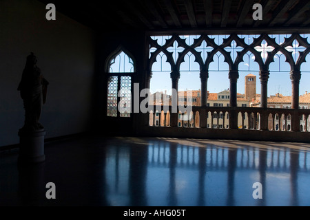 Blick vom Balkon von Ca D'Oro über Canal auf Gegend von Rialto Venedig Veneto Italien Europa EU Stockfoto