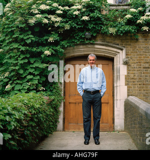 Nicky Gumbel von Holy Trinity Brompton Kirche London The Alpha Kurs Adresse Schlüsselfragen in Bezug auf den christlichen Glauben Stockfoto