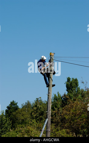 Telekommunikation Ingenieur Reparaturen Stockfoto