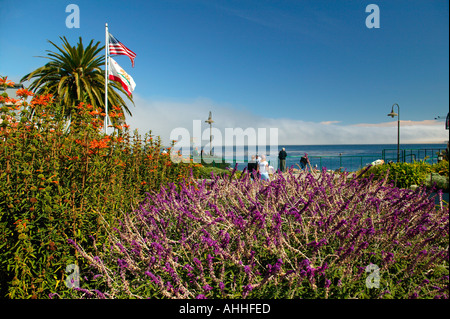 Unternehmen auf einem Dock entlang Cannery Row Monterey in Kalifornien Stockfoto