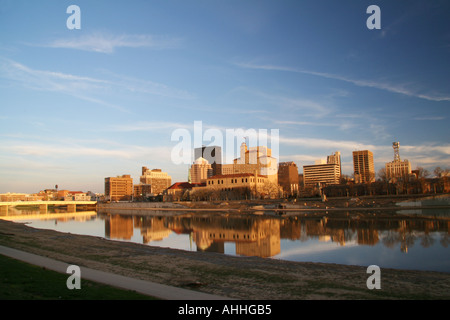 Dayton Skyline bei Abenddämmerung Dayton Ohio Stockfoto