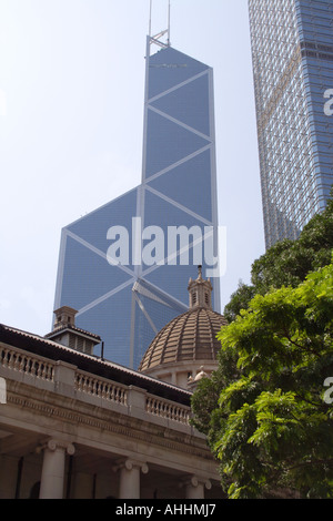 Legco oder die britische koloniale Legislative Council Building und der Bank of China Gebäude, Hong Kong, China Stockfoto