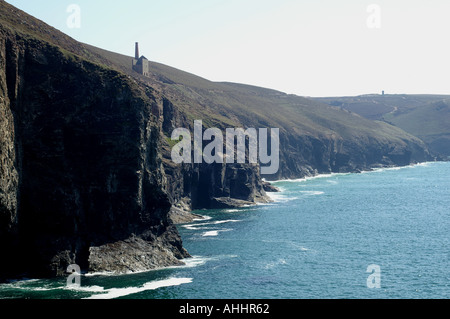 Towanroath Welle Wheal Coates Pumpen Maschinenhaus auf Klippen in der Nähe von Goonvrea Portreath SWCP Cornwall Stockfoto