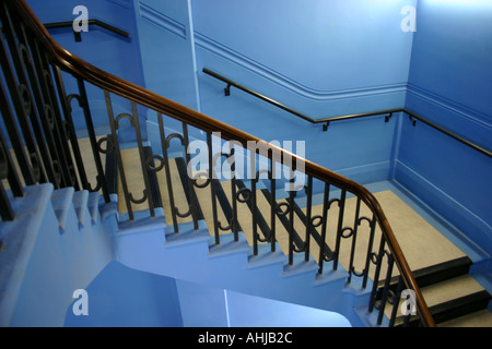 Art-Deco-Treppe im renovierten Lagergebäudes jetzt Wohnungen in Wellington Nordinsel Neuseeland Stockfoto