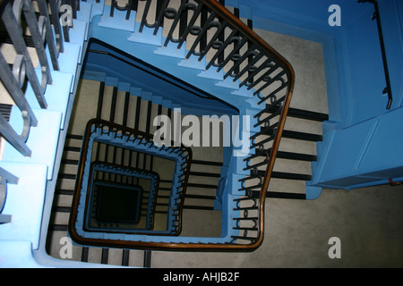 Art-Deco-Treppe im renovierten Lagergebäudes jetzt Wohnungen in Wellington Nordinsel Neuseeland Stockfoto