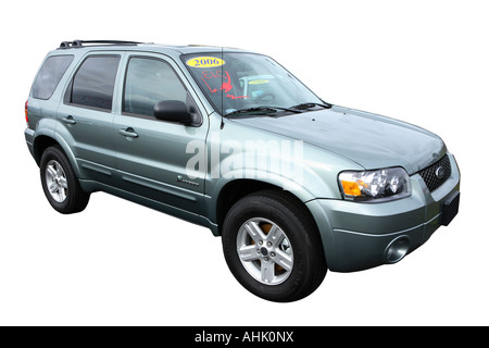 2006 Ford Escape Hybrid SUV ausgeschnitten auf weißem Hintergrund Stockfoto