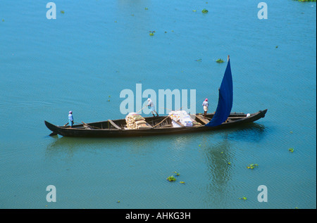 Keralas Schiffer transportieren Güter in Cochin Stockfoto