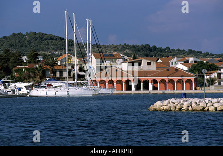 HRV Fernsehreihe Tribunj sterben Marina Tribunj in Norddalmatien Kroatien Marina Tribunj in Norddalmatien Stockfoto