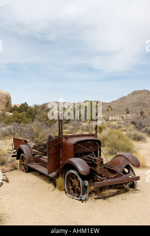 Altes Fahrzeug Joshua Tree Nationalpark Kalifornien USA Stockfoto