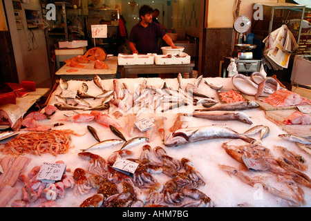 Fisch stand auf sizilianisches Marktes Palermo Sizilien Stockfoto