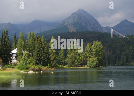 Strbske Tarn und Hotel Tal, Štrbské Pleso, Tatra-Nationalpark, Slowakei Stockfoto