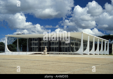 Supremo Tribunal Federal in Praça Dos Tres Poderes, Brasilia, Brasilien Stockfoto