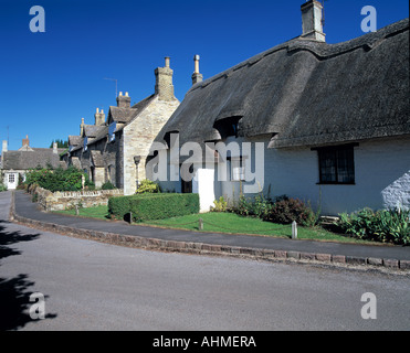 Edith Weston Rutland England urige weiß getünchten und strohgedeckten Hütte Stockfoto