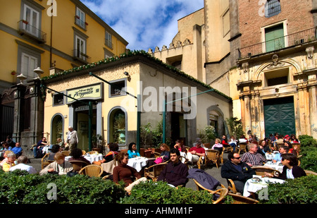 Piazza San Domenico Maggiore Caffetteria aragonesischen Restaurant Neapel in Italien Kampanien Stockfoto