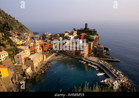VernazzaTerre sind fünf Küstenorte in der Provinz La Spezia in der Region Ligurien, Italien. Stockfoto