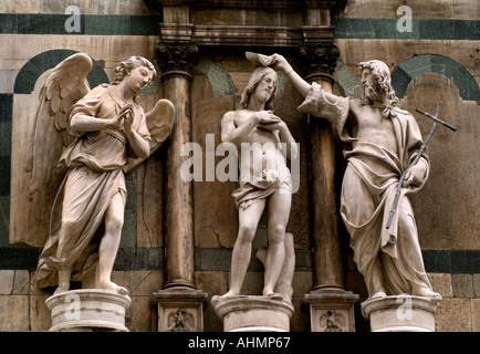 Tür des Paradieses Andrea Sansovino - 1505 DIE TAUFE CHRISTI Kathedrale Baptisterium von Florenz Italien Stockfoto