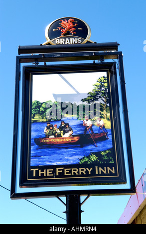 Ferry Inn im walisischen Dorf von St. Dogmaels Pembrokeshire West Wales UK Stockfoto