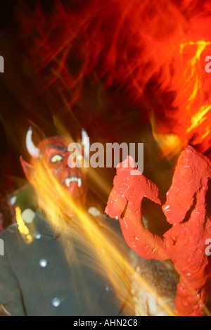 Perchtenlauf Krambambuli in Pitten / Krampus Stockfoto