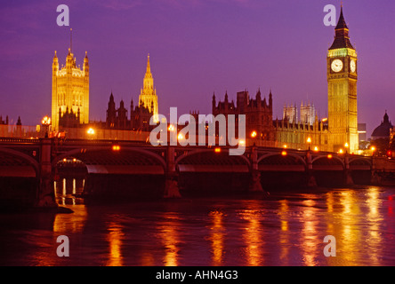 London England Vereinigtes Königreich UK Big Ben und die Houses of Parliament Stockfoto