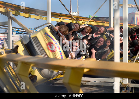 Turbo-Achterbahn auf Ostanleger. Brighton, England Stockfoto