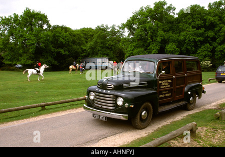 UK Hampshire New Forest Fritham 1946 Ford Woody gehörenden Bramble Hill Hotel Stockfoto