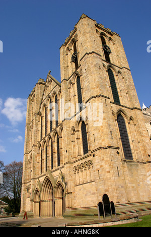 UK Yorkshire Ripon Kathedrale Westfassade Stockfoto