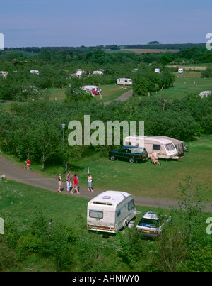 Caravan-Park in einem alten Steinbruch, West Ayton, (zu westlich von Scarborough), North Yorkshire, England, UK Stockfoto