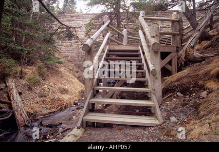 Holztreppen im Acadia Nationalpark Maine USA New Englands Küste befindet sich Stockfoto