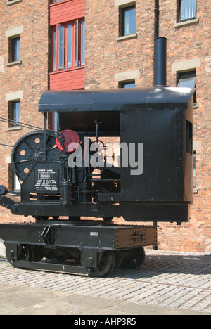 DAMPF-KRAN ERHALTEN. GLOUCESTER DOCKS. GLOUCESTER. ENGLAND. UK Stockfoto