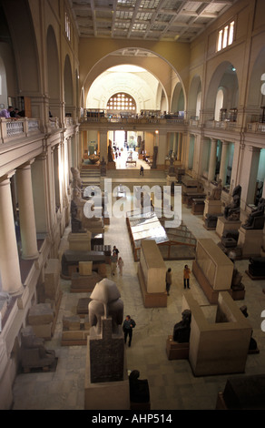 Innenraum der ägyptischen Museum Sammlung von den besten ägyptischen Antiquitäten in der Welt Kairo Ägypten Stockfoto