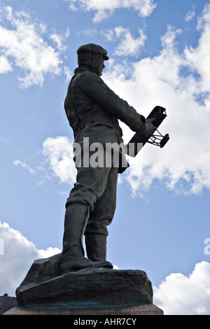 Statue von Charles Stewart Rolls in Monmouth Wales Stockfoto