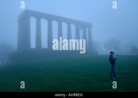 Carlton Hill Edinburgh in einem Nebel Stockfoto