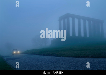 Carlton Hill Edinburgh in einem Nebel Stockfoto