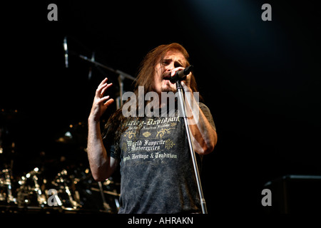 James Labrie, Sänger, Dream Theater, Progressive Heavy-Metal-Band aus den USA, John Petrucci, Gitarre, John Myung, Bass, Mike Portnoy, Schlagzeug, James Labrie, Gesang, Jordan Rudess, Tastaturen, Download Rock Festival, Donnington Park, Leicestershire Stockfoto