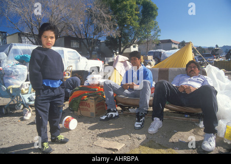 Vertriebenen Hispanics während das Northridge-Erdbeben 1994 Stockfoto