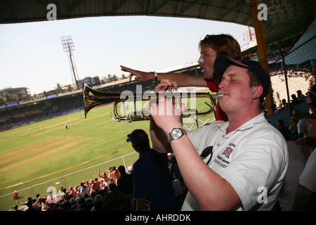 "barmy Army" Cricket-Fan fans England Fahnen flag Stockfoto