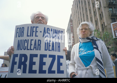 Senioren protestieren nuklearen Kriegsführung Los Angeles Kalifornien Stockfoto